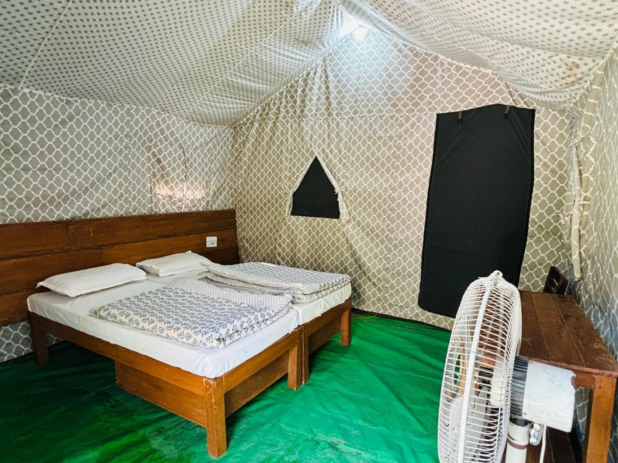 Camp High 5 Jayalgarh Hotel Dāngchura Kültér fotó