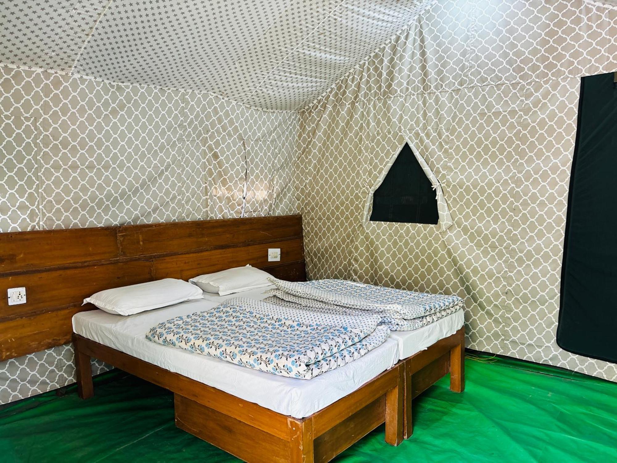 Camp High 5 Jayalgarh Hotel Dāngchura Kültér fotó